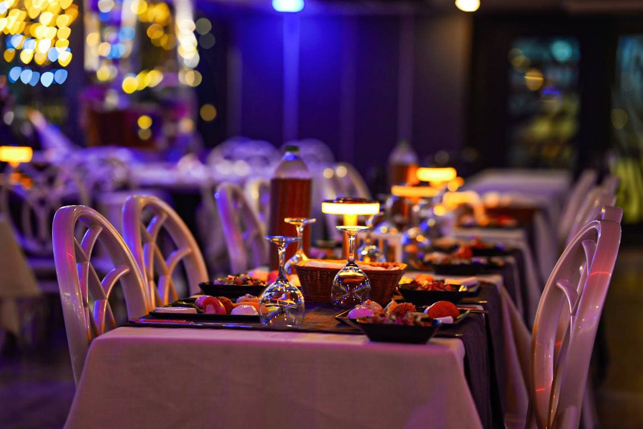 Bosphorus Dinner Cruise - Alcoholic Beverages Included 2