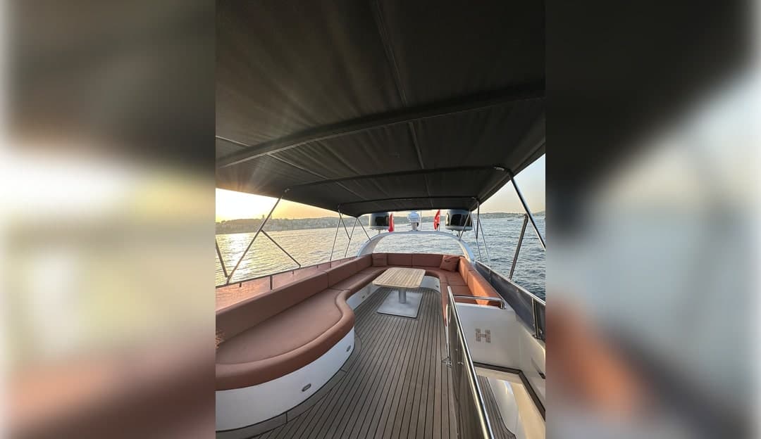 Istanbul Bosphorus Tour with Private Yacht for 1-10 People 4