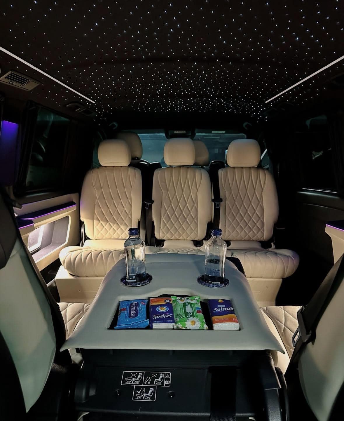 Minivan thumbnail 3